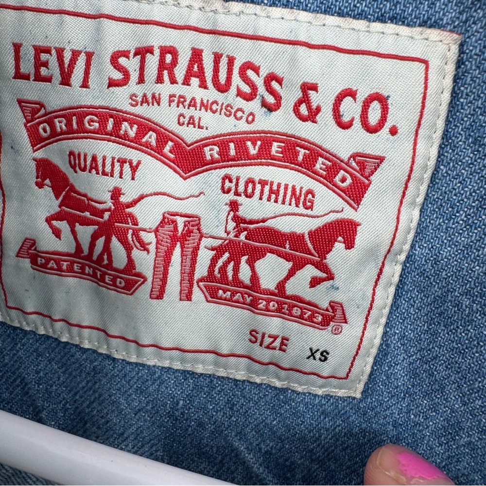 Levi's Blue Jean Jacket - Picture 4 of 7